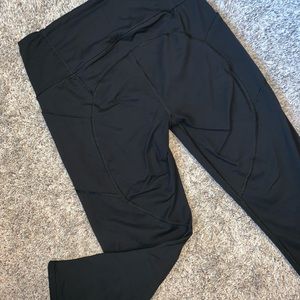 Victoria Sport Knockout Capri - size Medium